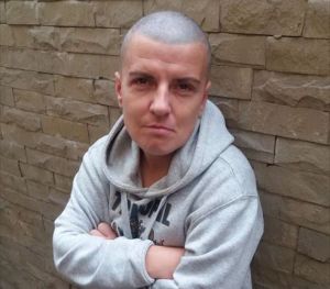 Відома спортсменка з Тернополя поголила голову, підтримуючи хворих на рак (фото)