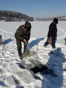 Протягом січня Тернопільський рибоохоронний патруль вилучив 28 заборонених знарядь лову та 323 кг риби у порушників