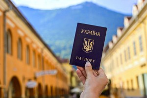 Куди можна поїхати без візи та біометричного паспорта?