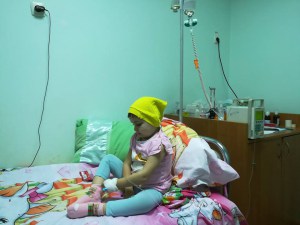 У Тернополі збирають кошти на лікування маленької дівчинки (фото)