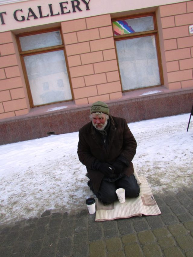Тернопільський безхатько розповів, як живе на вулиці (фото)