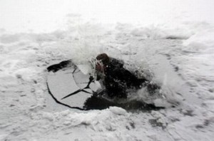 На Тернопільщині ледь не загинуло семеро рибалок