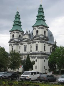 Розклад богослужінь на Благовіщення і Великдень у храмах Тернополя