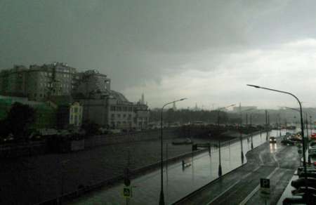 Погода в Москве на неделю: После дождливых выходных в столицу вернется тепло