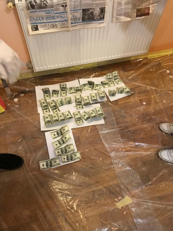 На Тернопільщині спіймали свіженького хабарника (ФОТО)