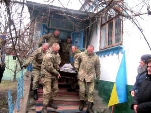 В рідному селі на Тернопільщині поховали воїна Збройних сил