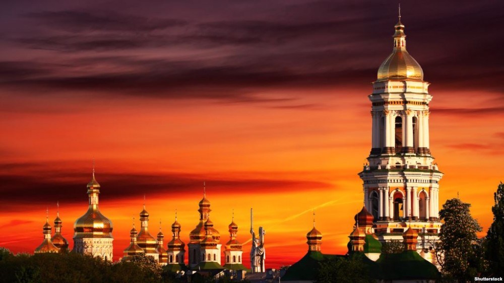 Як відреагували на закон про перейменування УПЦ (МП) в Російську православну церкву