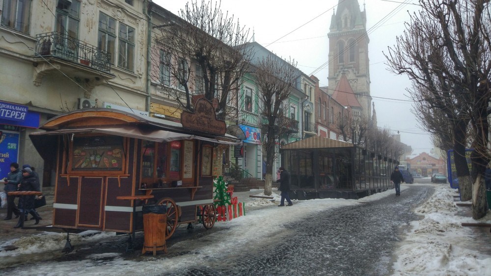 Туманний Чортків: тернопільський активіст показав сонне місто (ФОТО)