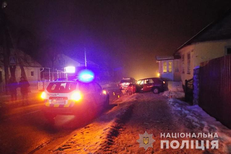 На Тернопільщині водій збив поліцейського і ще двох людей (ФОТО)