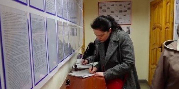 У Тернополі багатодітні сім`ї масово подають документи на отримання грошової допомоги (ВІДЕО)
