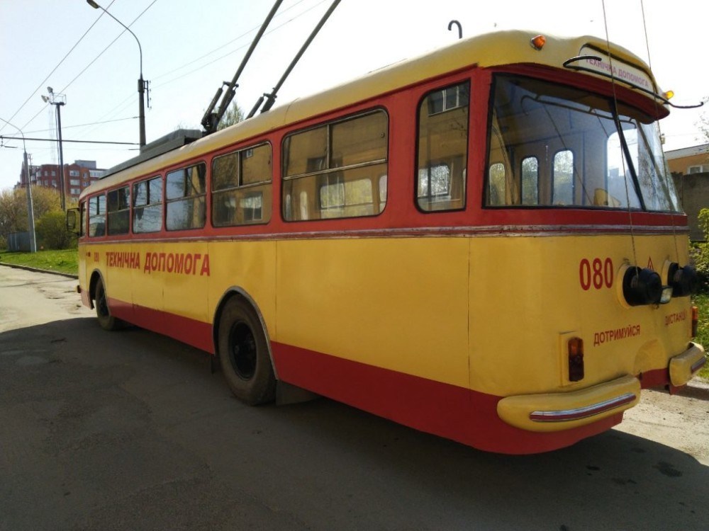 У Тернополі замінили тролейбус «Технічної допомоги» (ФОТО)