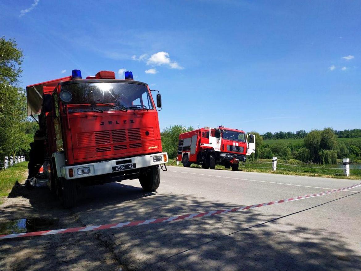 Небезпека на Тернопільщині: перекинулася цистерна з газом