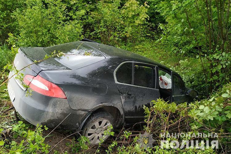 Смертельна аварія біля Тернополя: загинули чоловік і жінка (ФОТО)