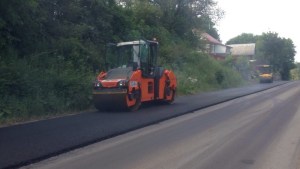 На Тернопільщині ремонтують дороги державного значення