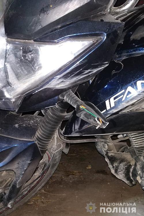 Смертельна аварія на Тернопільщині: молодий водій впав з мотоциклу та вдарився головою (ФОТО)