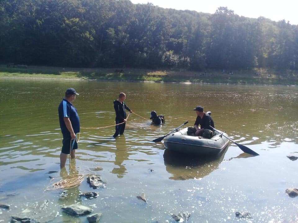 На Тернопільщині тривають пошуки хлопчика, який зник у водах Дністра (ФОТО)