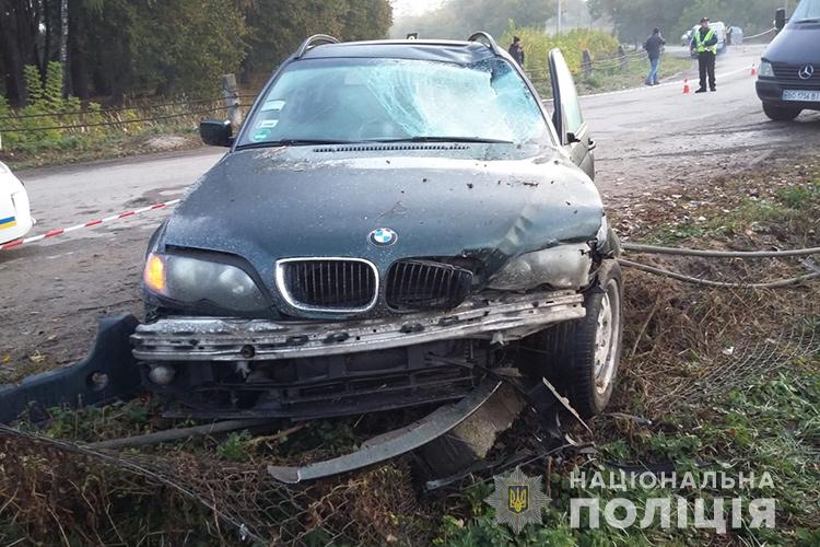 Трагедія на Тернопільщині: п’яний водій на “БМВ” збив на смерть двох хлопців (ФОТО)