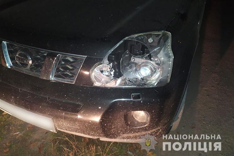 П’яний тернополянин побив молотком автомобіль сусіда (ФОТО)