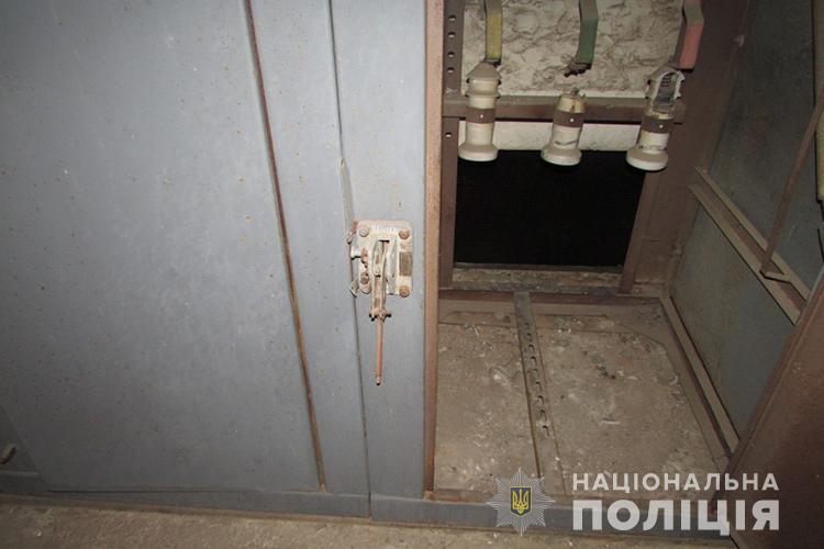 Гралися у хованки: на Тернопільщині хлопчика вдарило струмом у трансформаторній будці (ФОТО)