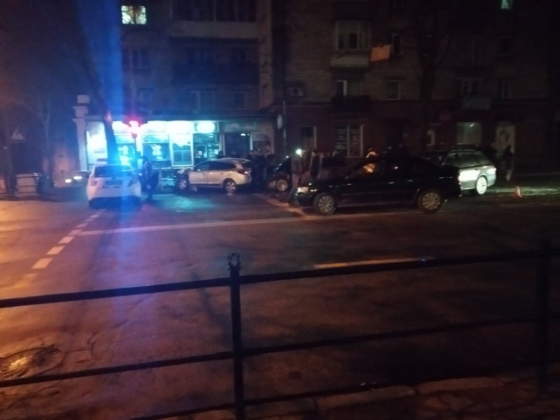 У центрі Тернополя масштабна аварія (ФОТО)