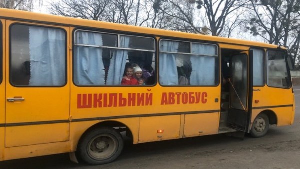 На Тернопільщині шкільний автобус з дітьми потрапив у смертельну ДТП