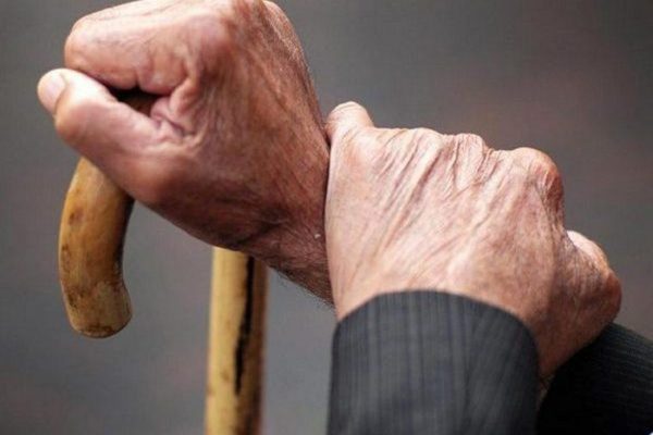 На Тернопільщині жінка обікрала 88-річного сусіда