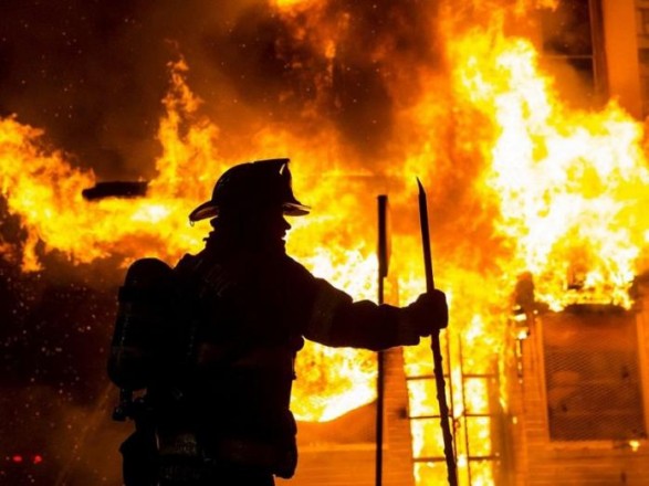 Внаслідок пожежі на Тернопільщині в будинку згоріла жінка