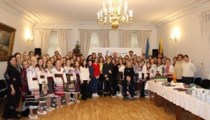 Тернопільська “Зоринка” співала для української громади у Литві