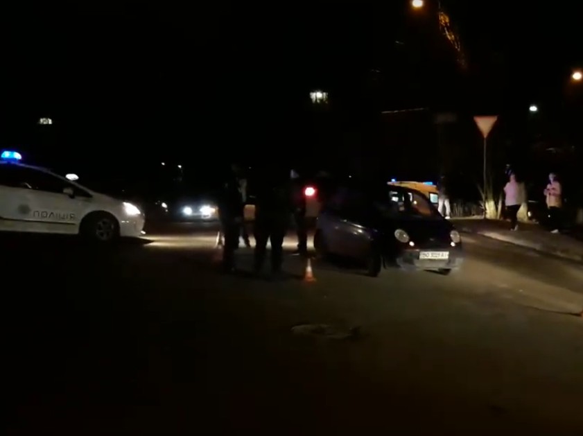 У Тернополі водій на “Матізі” збив жінку (ФОТО, ВІДЕО)