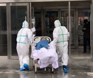 У Чортківську лікарню госпіталізували жінку з підозрою на коронавірус (ВІДЕО)