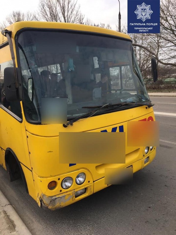 У Тернополі патрульні спіймали водія маршрутки, який порушив вимоги карантину (ФОТО)