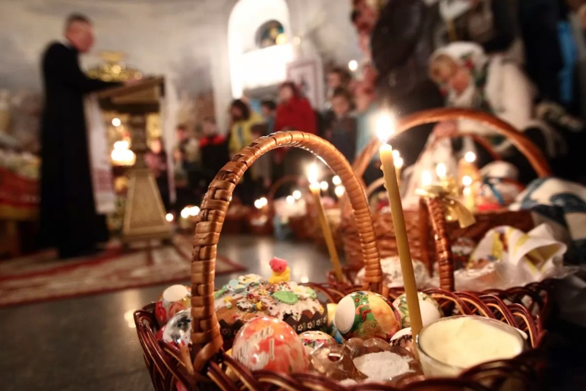 У Тернопільській єпархії Православної Церкви України розповіли як правильно освятити великодній кошик онлайн