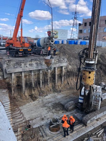 Вражаюче відео: у Тернополі демонтували елементи Гаївського моста