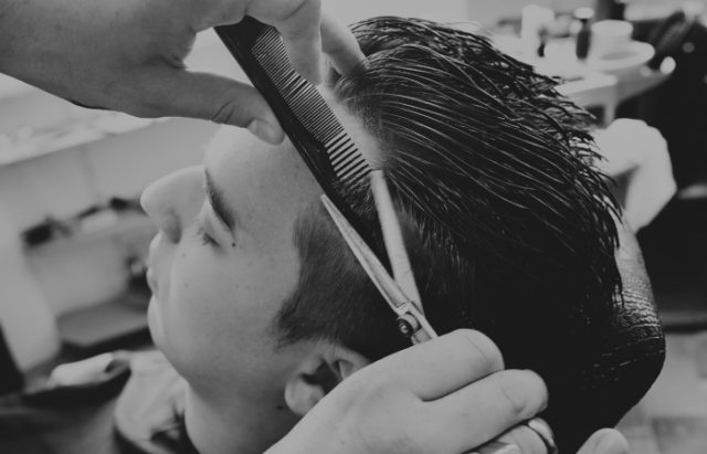 У Тернополі дозволили роботу перукарень?