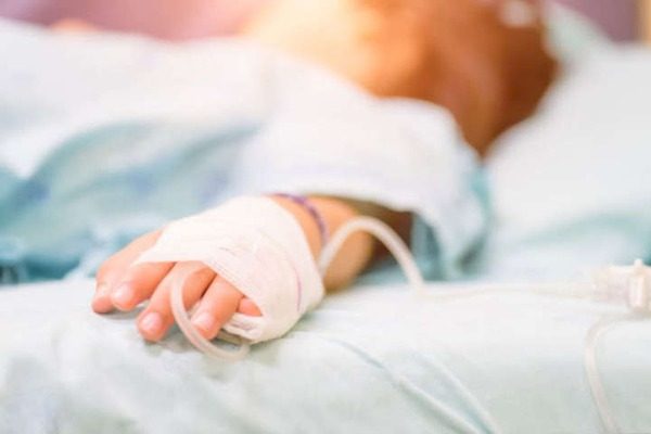 У Тернополі уже 8 хворих: родичі жінки, яка померла – син, дружина та немовля