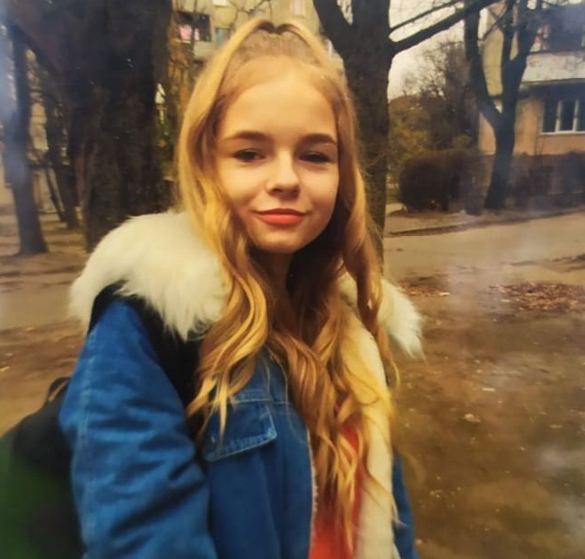 У Тернополі пропала неповнолітня дівчина: розшук (ФОТО)