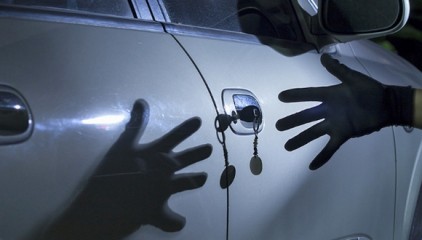 За крадіжку автомобілів на Тернопільщині засудили двох чоловіків