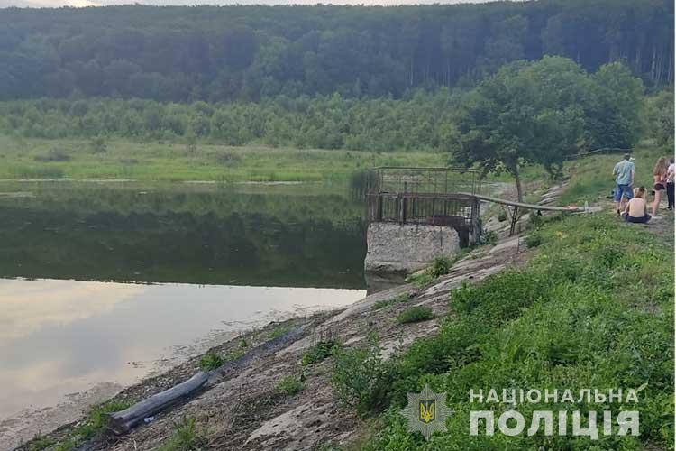 Трагедія на воді на Тернопільщині: одного хлопця витягнули уже мертвим, інший помер у лікарні