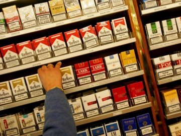 На Тернопільщині молодик поцупив із крамниці 60 пачок цигарок