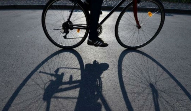 Обікрав дитину: у Тернополі школяр катався на чужому велосипеді