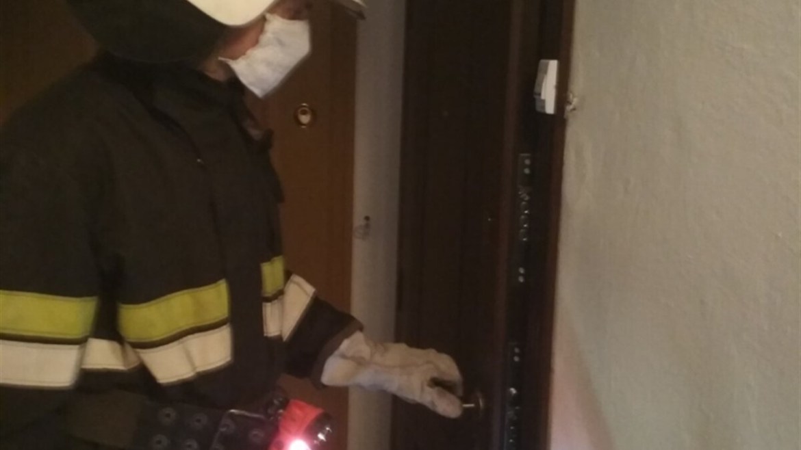 На Тернопільщині в будину рятувальники виявили тіло без ознак життя (ФОТО)