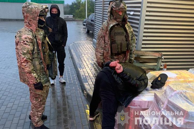 Рекет: спіймали злочинців, які кілька років тероризували перевізників Західної України (ФОТО)
