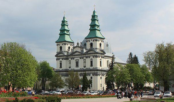 У Кафедральному соборі Тернополя змінять фасад та форму купола