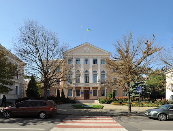 До Тернопільської міської ради проходять 5 партій – попередні результати