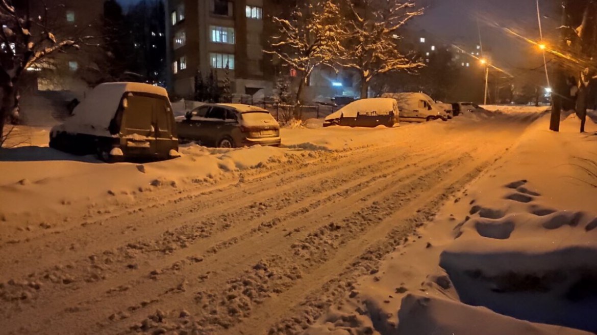 Тернопіль на піку снігової стихії (фоторепортаж)