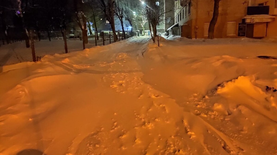 Тернопіль на піку снігової стихії (фоторепортаж)