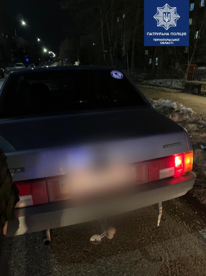 У Тернополі копи двічі за дві години зупинили одного й того ж водія “під кайфом” (ФОТО)