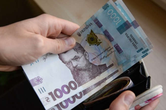 Кому на Тернопільщині платять 15-20 тисяч гривень зарплати