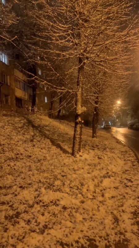 До Тернополя повернулася зима. Чи надовго? (фоторепортаж)