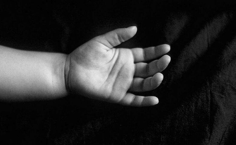 На Тернопільщині на сміттєзвалищі знайшли мертве немовля (ФОТО)